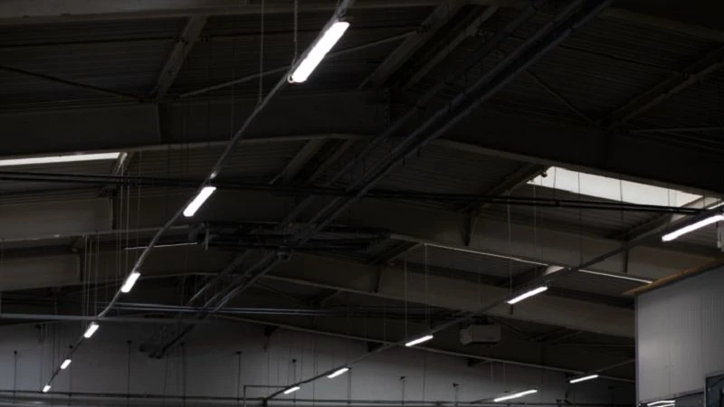 TDC-Glass-Company-Manufacturing-Facility-4X5A5041-768x432001